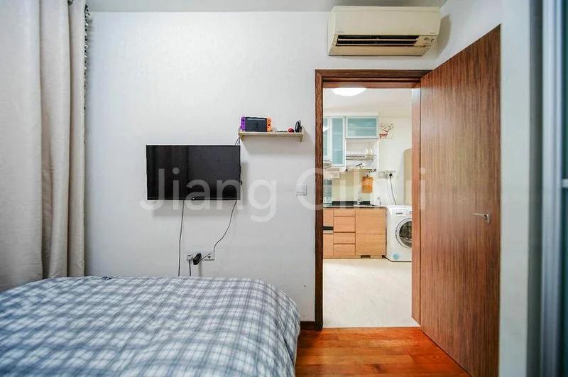 1 Bed Apartment (Condo) for Sale in  Le Regal - Image 2